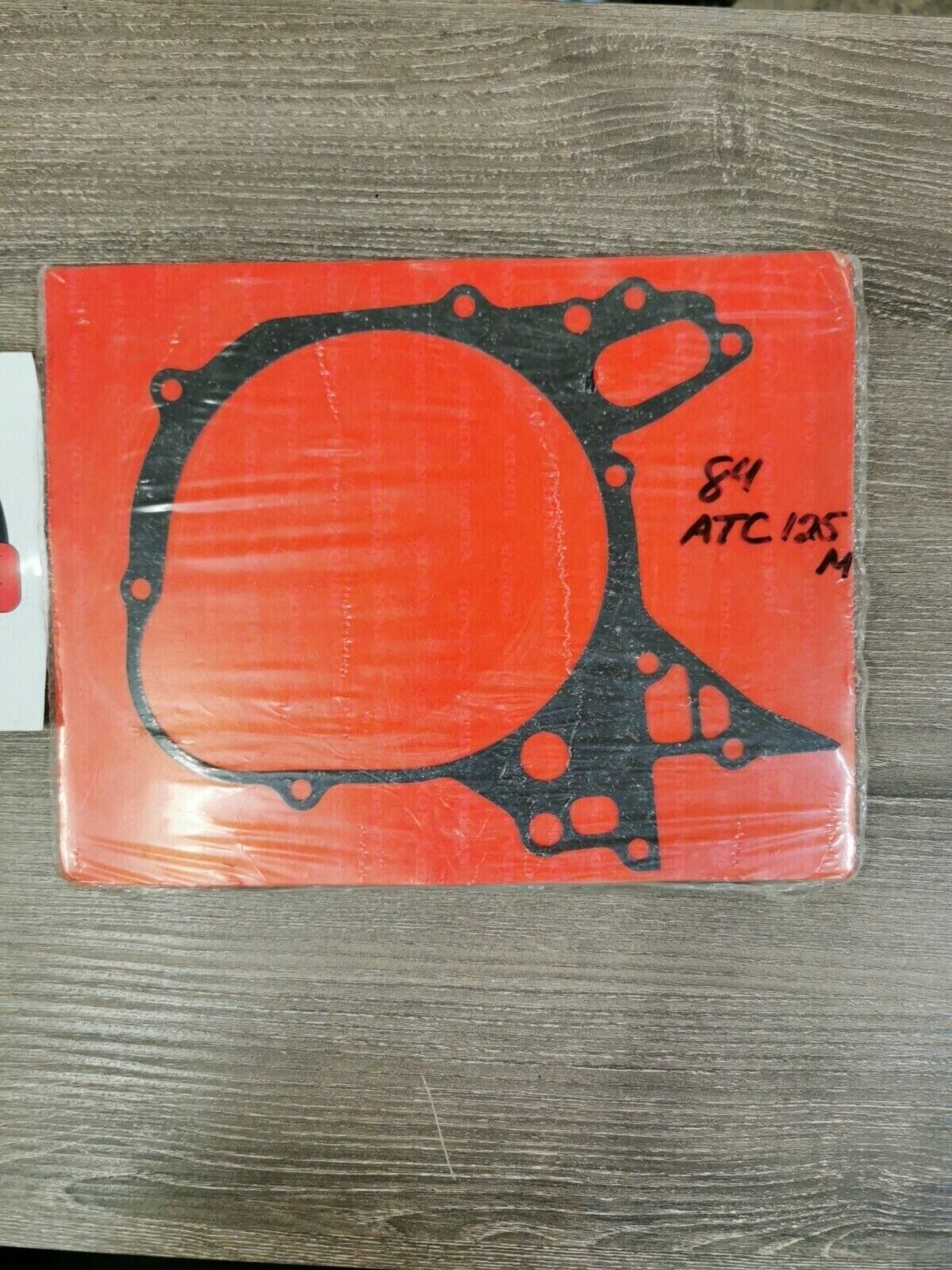 NOS HONDA ATC125 1984 GASKET L SPACER 11215-968-000 H61