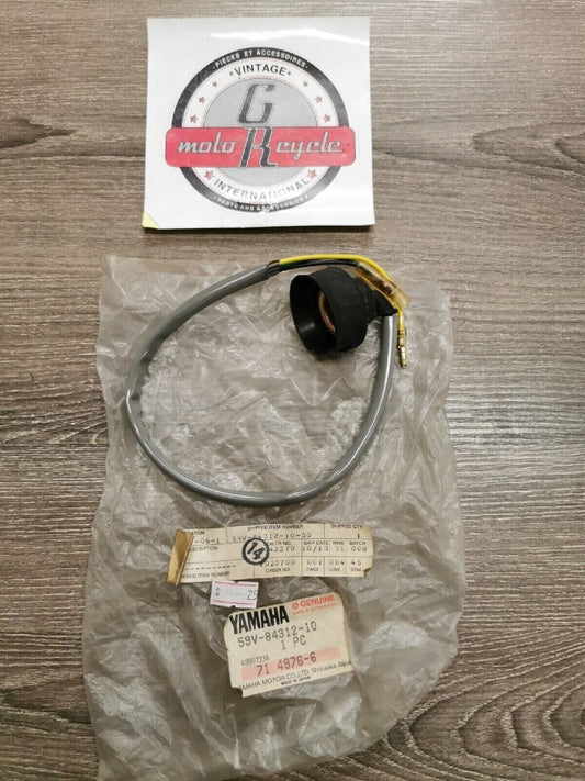 NOS YAMAHA SOCKET 59V-84312-10-00 Y55