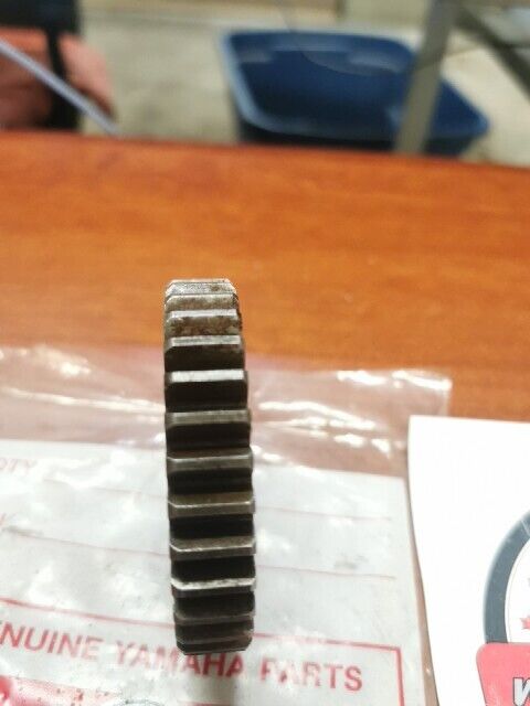 NOS Yamaha CS3 CS5 RD200 1ST WHEEL GEAR 174-17211-00-00 SUB 174-17211-01-00 Y153