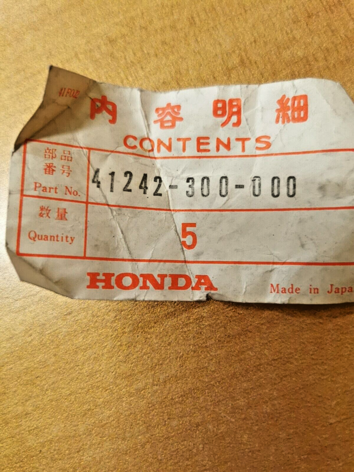 NOS HONDA CB750K0  1969 LEFT  WHEEL DAMPER 41242-300-000  H19