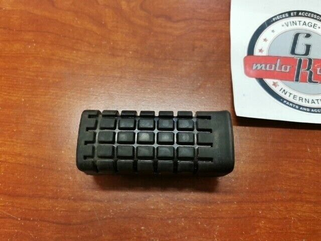 NOS Honda CB1100F CB750SC CB700SC CB650 PILLION FOOTPEG RUBBER 50715-MJ1-000 H99