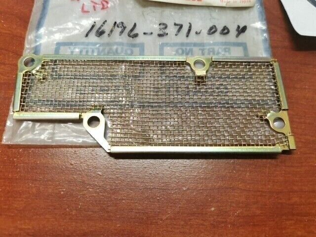 NOS Honda GL1000 K LTD FRAME TRAP BODY B 16196-371-004 H84