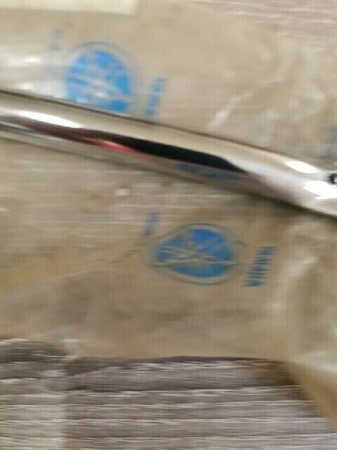 NOS YAMAHA RD350A RD350 RD250 RD250B RD250A STAY FENDER 1 351-21513-00-00 Y157