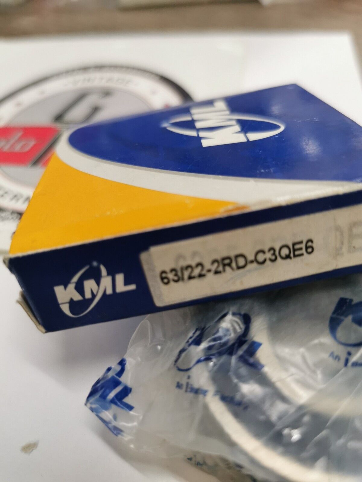 NOS  KML BEARING 63/2212RD J18