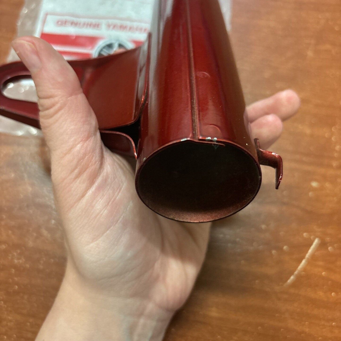 NOS Yamaha UPPER COVER KIT BRILLIANT RED 256-23121-61-63 256-23131-61-63 Y174