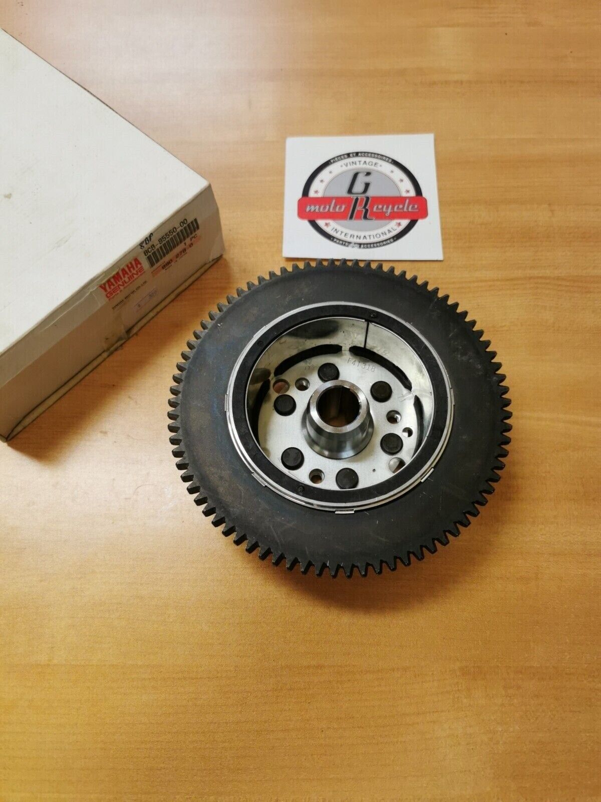NOS YAMAHA VMAX500 VX600EV VX600STV 1994 1995 ROTOR ASSEMBLY  8CB-85550-00  Y42