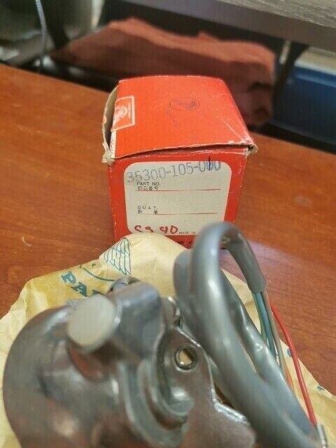 NOS Honda CD90 CL90ZK1 S90ZK1 WINK SWITCH 35300-105-000 SUB. 35300-105-010 H97
