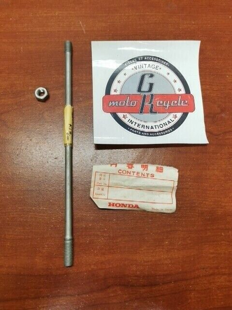 NOS Honda CYLINDER STUD BOLT B 90032-107-010 SU 90032-107-000, 90031-KFB-000 H99
