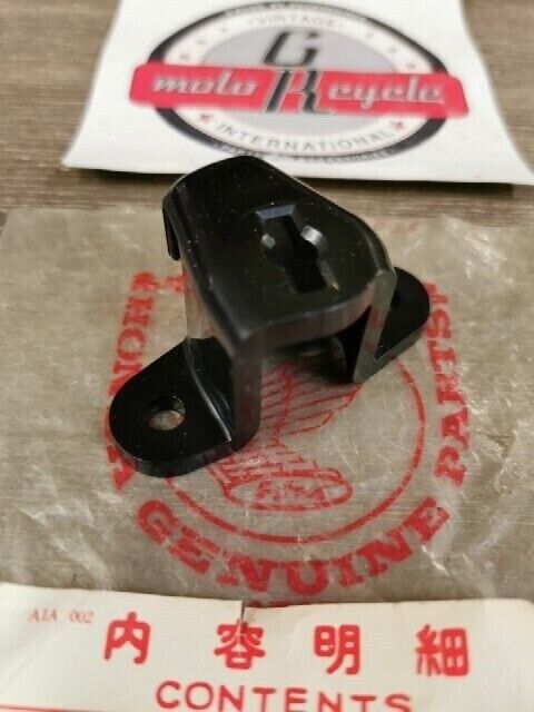 NOS HONDA CB350F 1972 1974 HOLDER L SIDE COVER LOWER 83701-333-000 H79