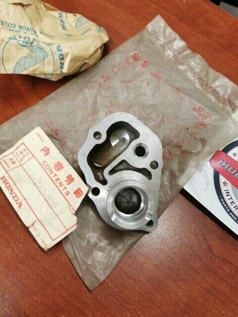 NOS Honda CB450 RIGHT CYLINDER HEAD COVER 12331-283-000 SUB. 12331-292-000 H93