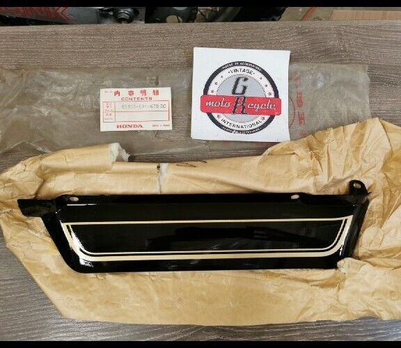 NOS HONDA GL1000 GOLDWING 1978 COVER R RADIATOR NH1 BLACK 85103-431-670ZC H87