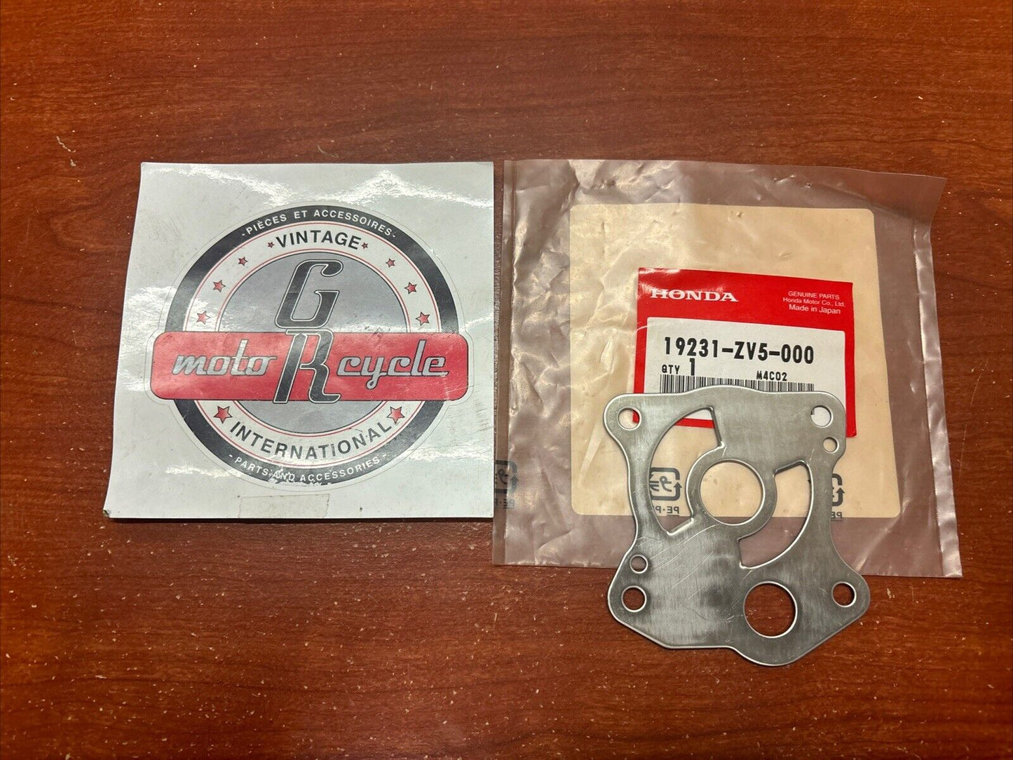 NOS Honda BF35 BF40 BF45 BF50 IMPELLER COVER 19231-ZV5-000 H179