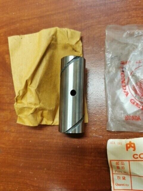 NOS Honda CB250 CB350 CL250 CL350 SL350 SWINGARM CENTER COLLAR 52141-286-000 H90