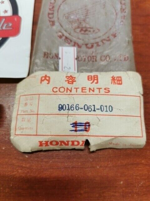 NOS Honda CL50 CL65 CL70 SS50 FRONT MUFFLER STAY CLAMP SCREW 90166-061-010 H69