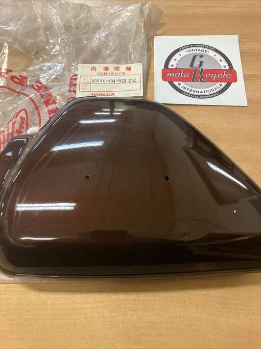 NOS HONDA CB550K 1977 COVER  R  SIDE  BROWN  83600-404-670ZC  H18