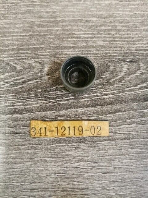 NOS YAMAHA TT500 TX650 XS650 XT500 SEAL VALVE STEM OIL 341-12119-02-00 Y169