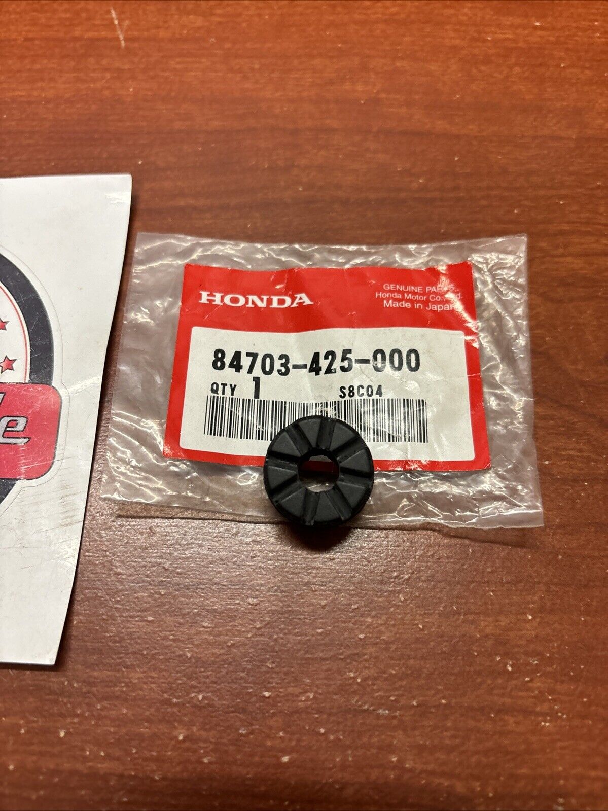 NOS Honda CA50 CB1000 CB1100 CB125T TAILLIGHT SETTING RUBBER 84703-425-000 H169