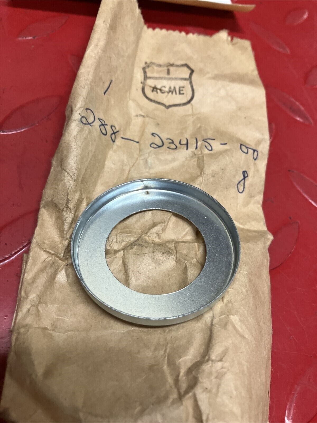 NOS YAMAHA COVER BALL RACE 288-23415-00-00 Y62