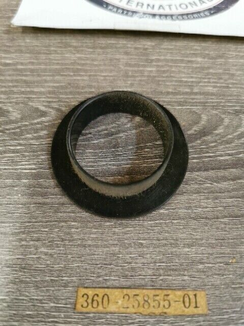 NOS YAMAHA TZ350D TZ250C RD400E RD400C BUSH DIAPHRAGM 360-25855-01-00 Y114