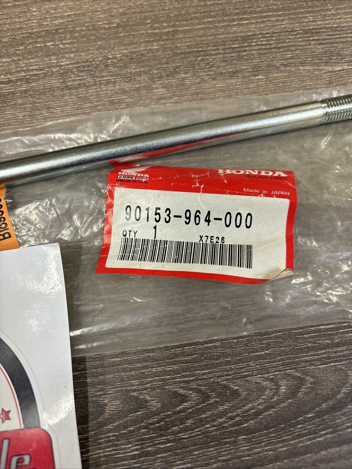 NOS Honda 1983 1984 ATC250R ENGINE HANGER BOLT 10X241 90153-964-000 H136
