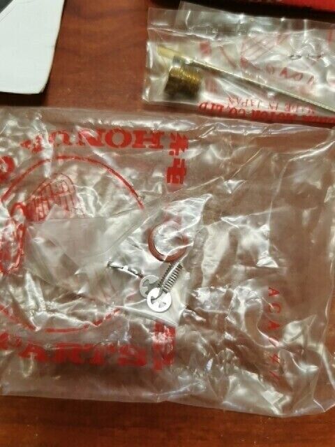 NOS Honda C70 C70M FLOAT VALVE KIT COMPLETE 16011-040-681 H69
