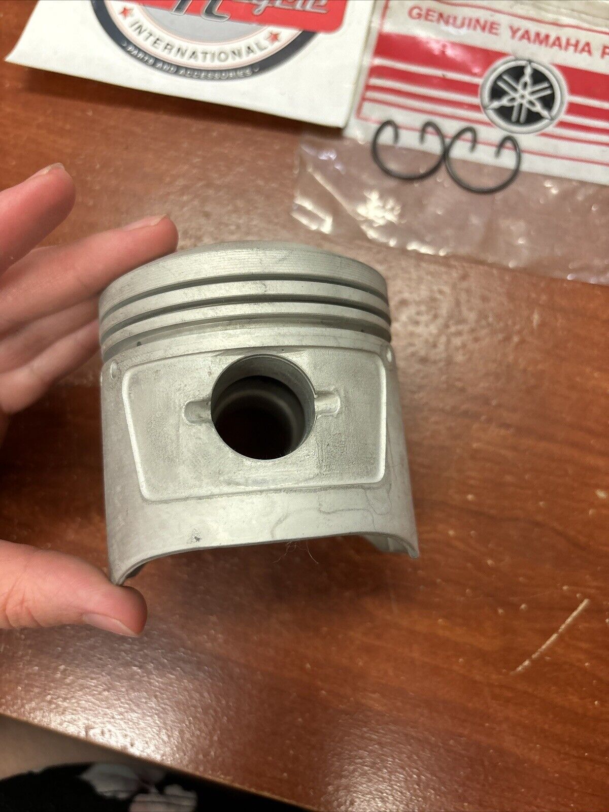 NOS Yamaha XS1 XS2 PISTON KIT STD 0.96 256-11631-02-96 SUB 256-11631-01-9 Y176