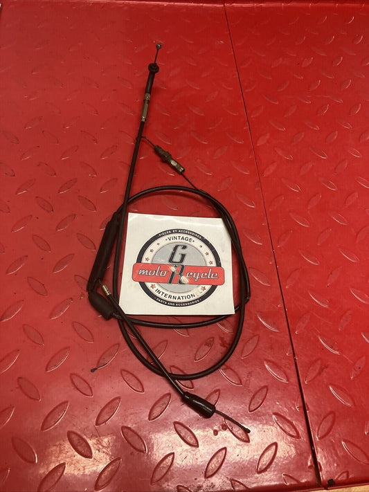 Suzuki RV125 1975 Throttle cable
