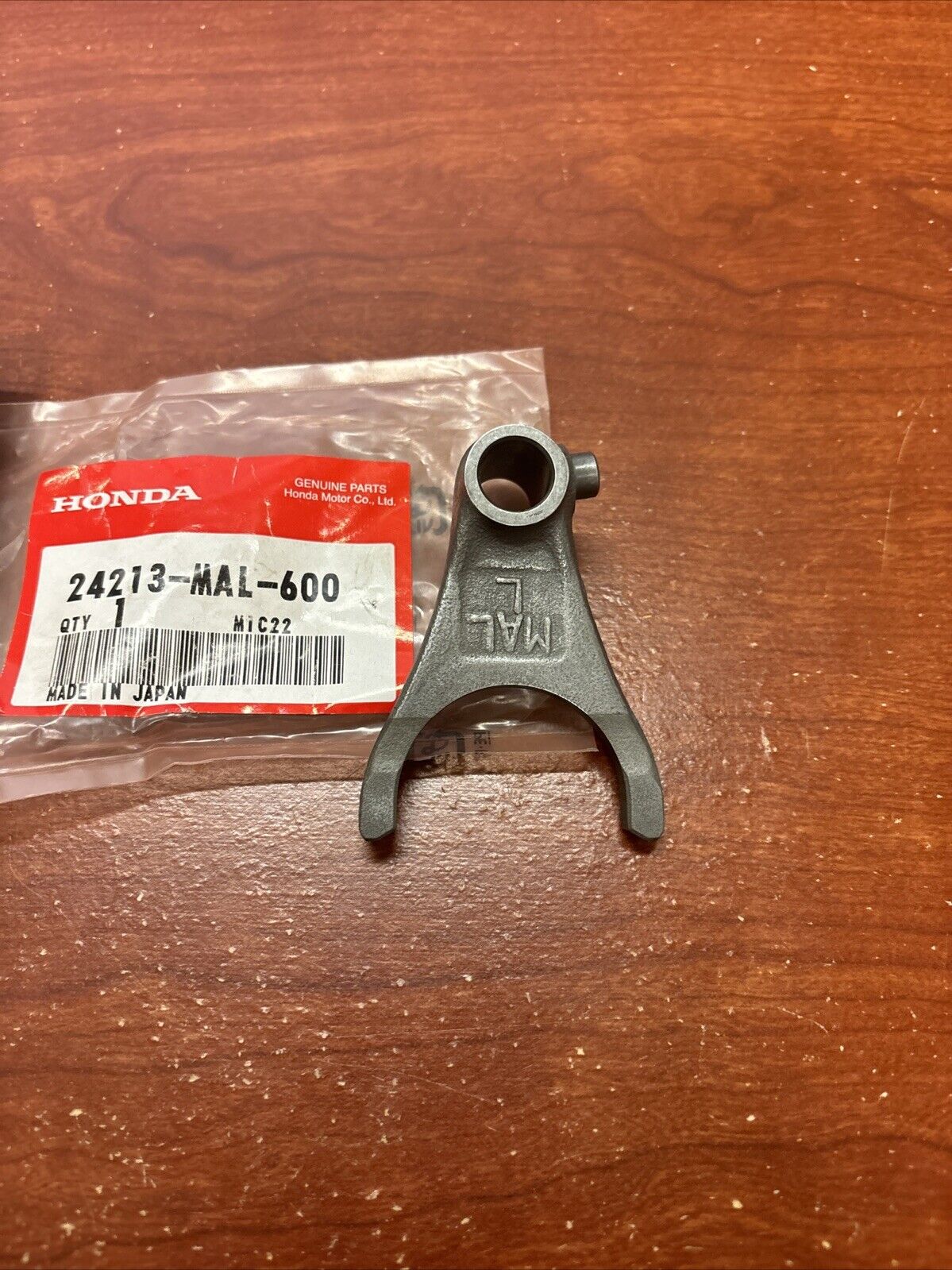 NOS Honda CB600F CB900F CBF600N CBR600F LEFT GEAR SHIFT FORK 24213-MAL-600 H172