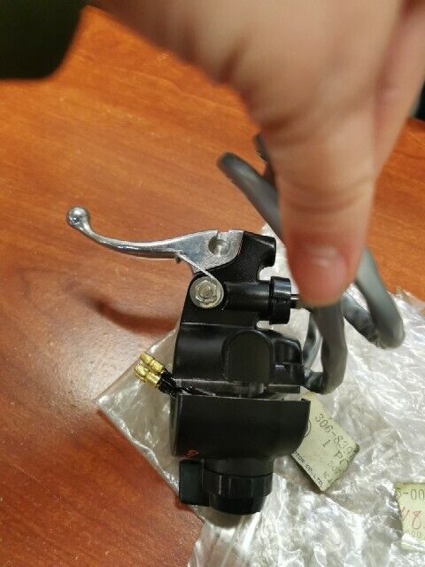 NOS Yamaha TX650 XS2 HANDLE SWITCH 306-83975-00-00 Y133