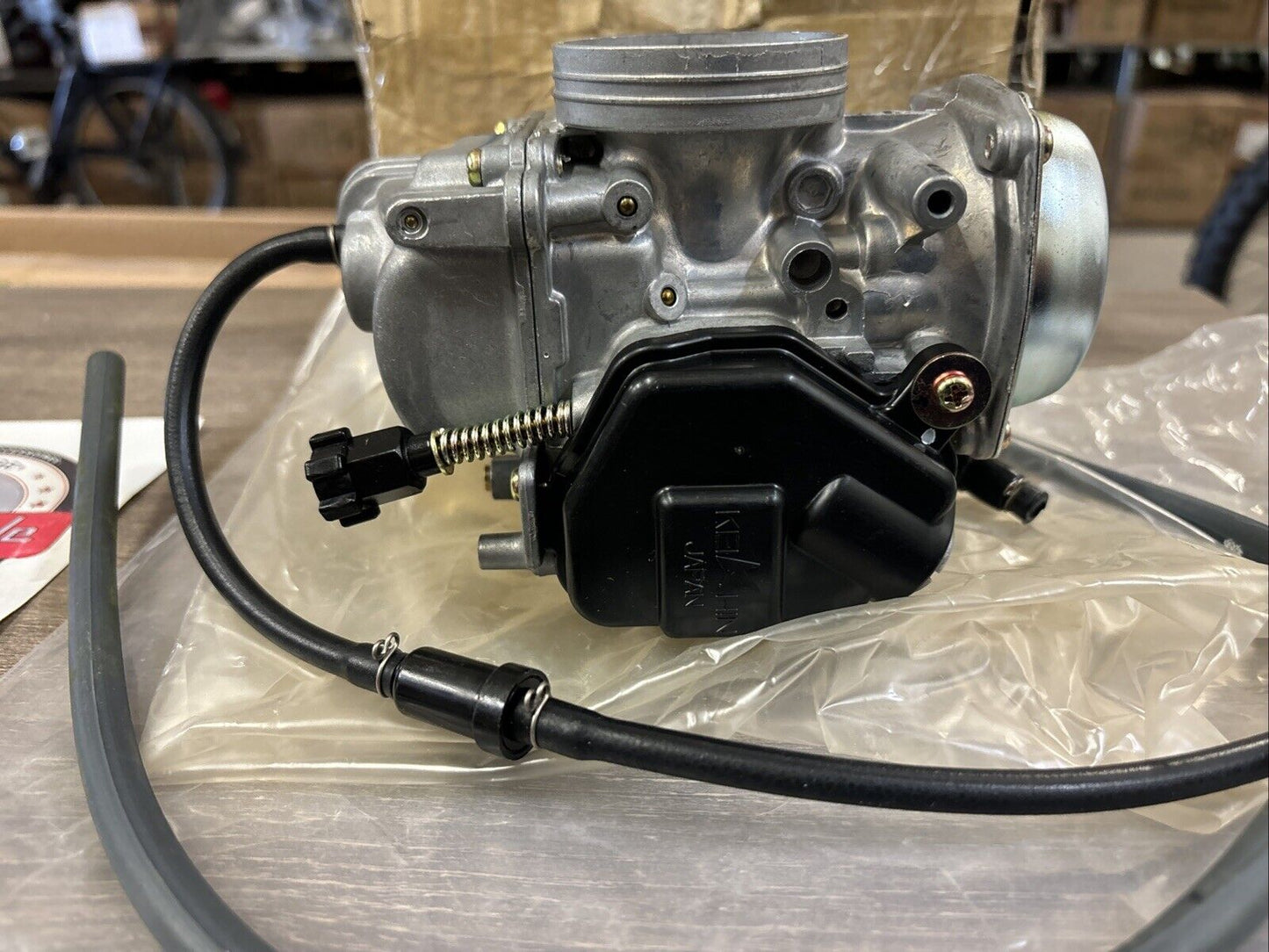 NOS Honda 1996 - 2000 TRX300 TRX300FW CARBURETOR 16100-HM5-850 H119