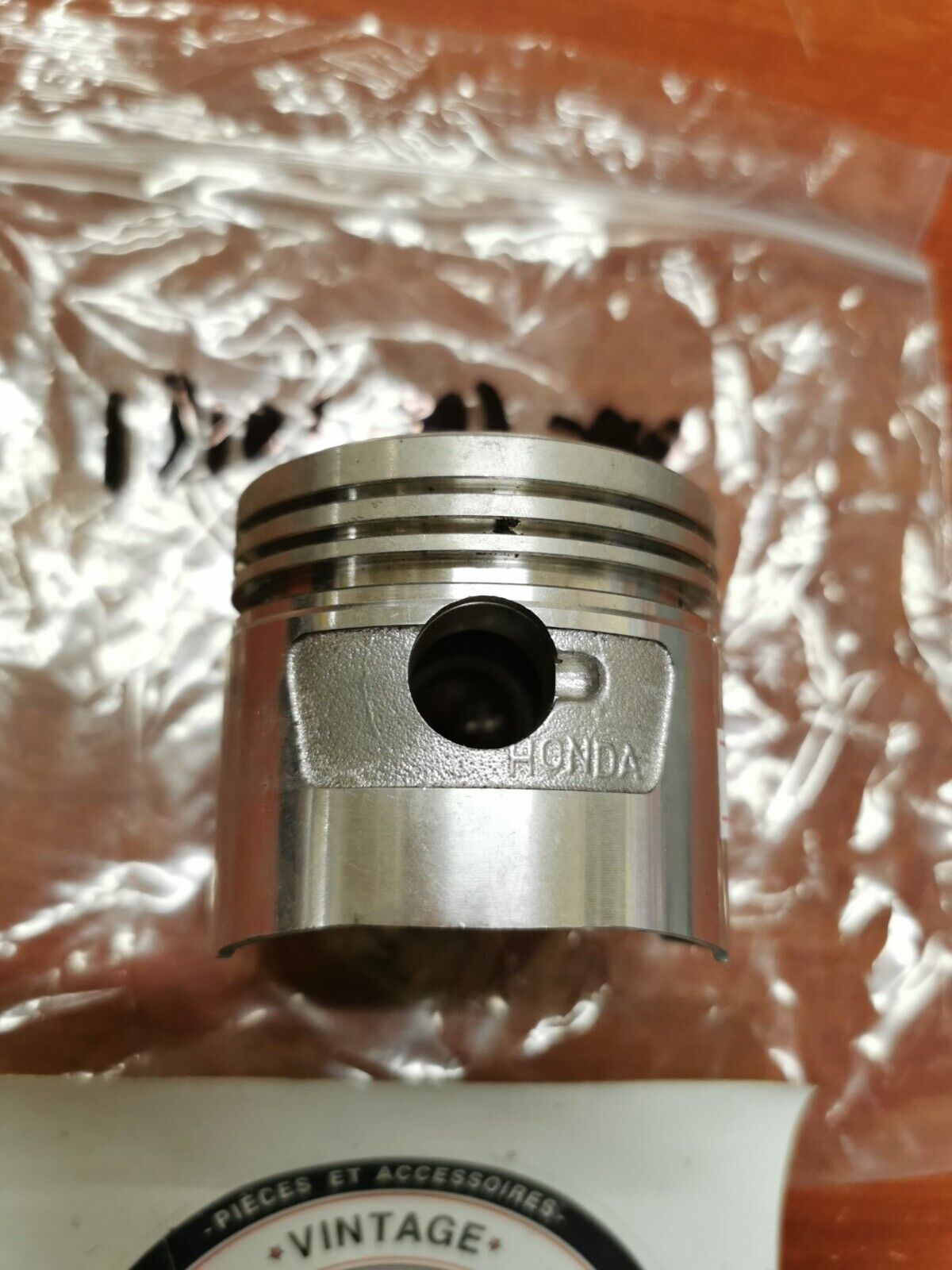NOS Honda 1976 CB750F PISTON (STD) 13101-392-000 H62
