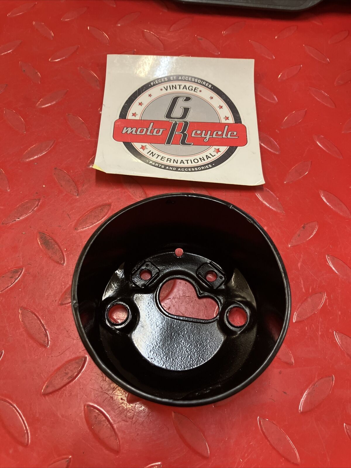 Yamaha RD400 1977 tachometer cover cup 1976 1978 XS360 XS400