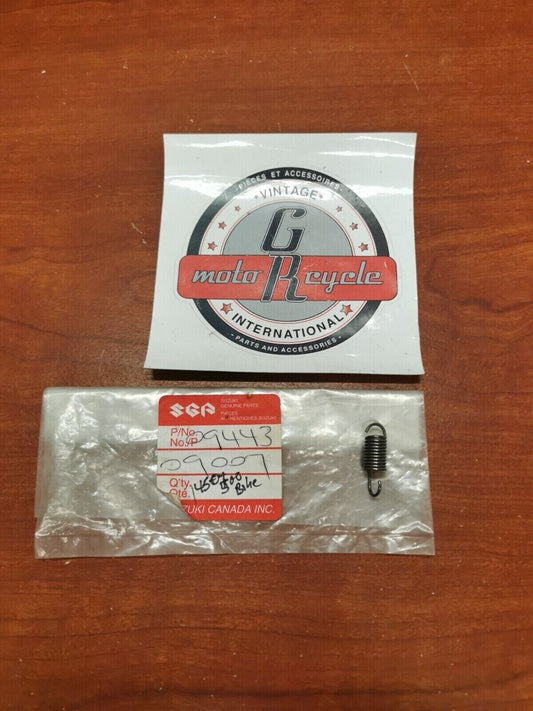 NOS Suzuki GS300 GS550 GS450 GS425 GS500 SPRING 09443-09007 S17