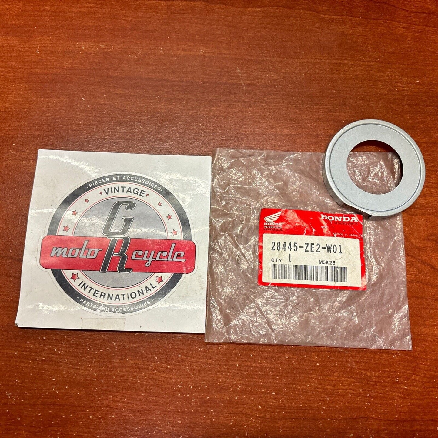 NOS Honda GXV270 K1 GXV610 SPRING HOLDER 13111-GC7-000 H167