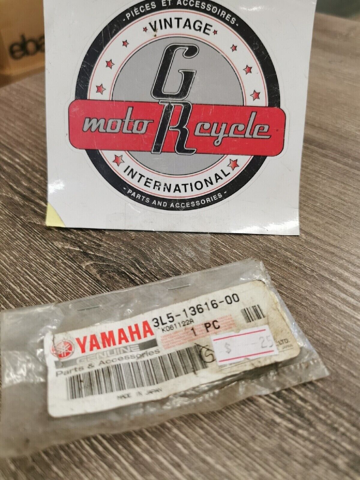 NOS YAMAHA PW50 1980 - 1988  STOPPER  REED VALVE 3L5-13616-00-00 Y58