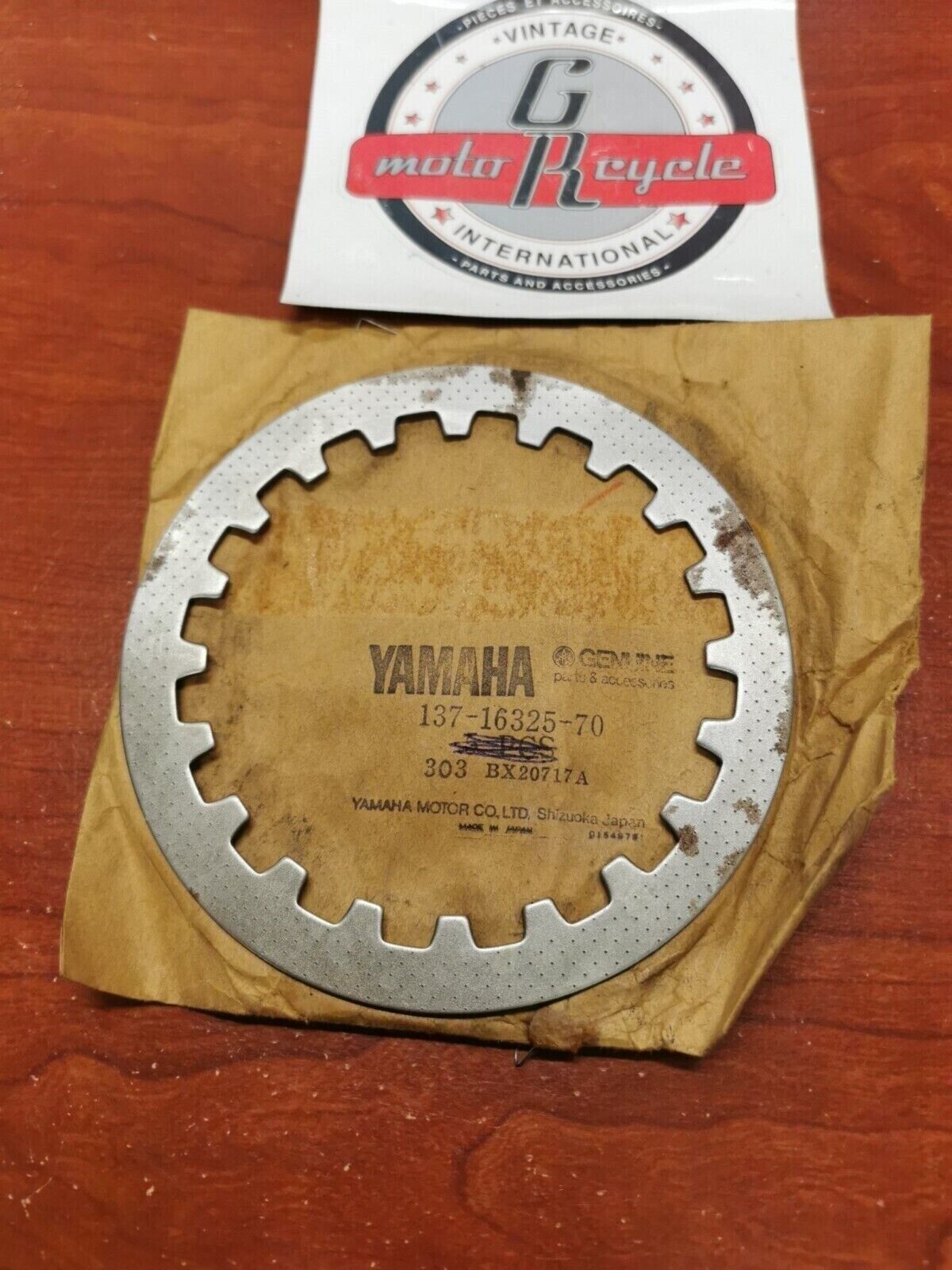 NOS Yamaha IT175 IT125 DT100 DT175 TZ125 TY175 CLUTCH PLATE 137-16325-70-00 Y96