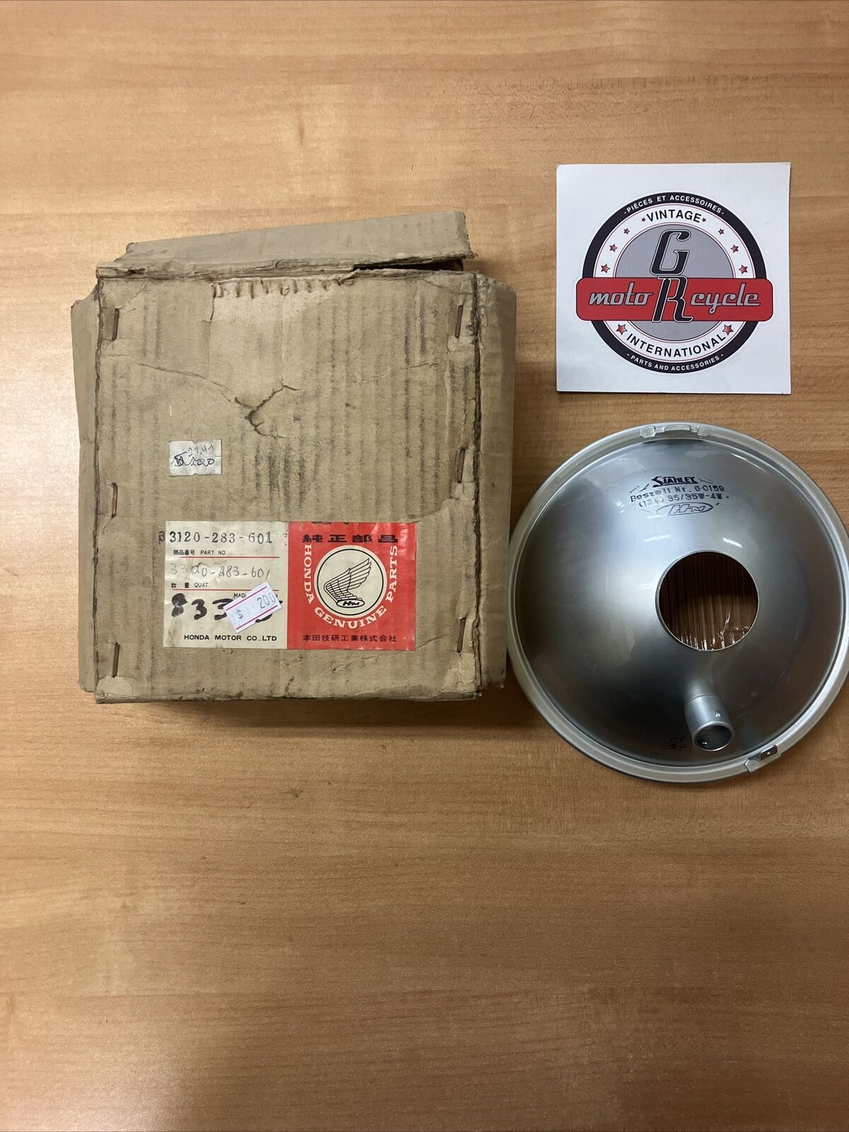 NOS HONDA CB175 CB250 CB450 1970 HEADLIGHT 3120-283-601  H18