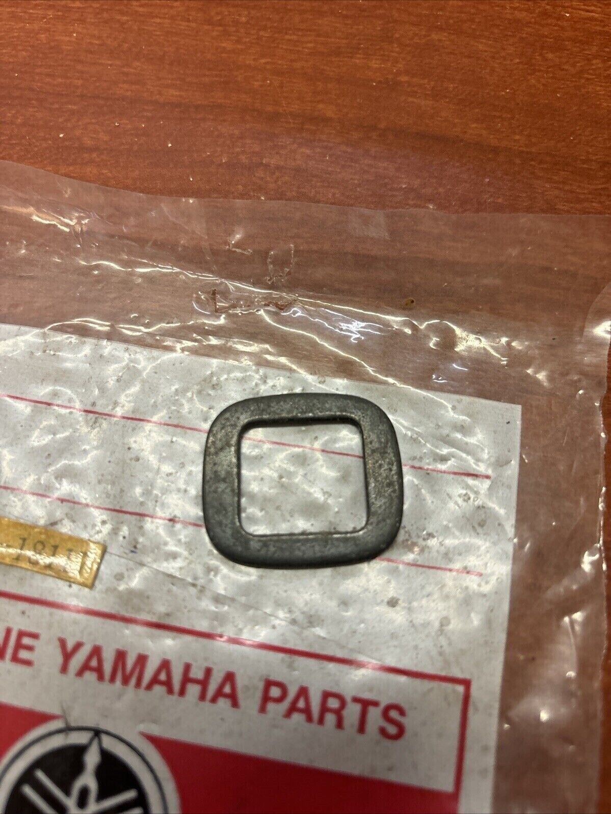 NOS Yamaha RD250 RD350 SPECIAL WASHER 90209-18117-00 SUB 168-27437-10-00 Y182