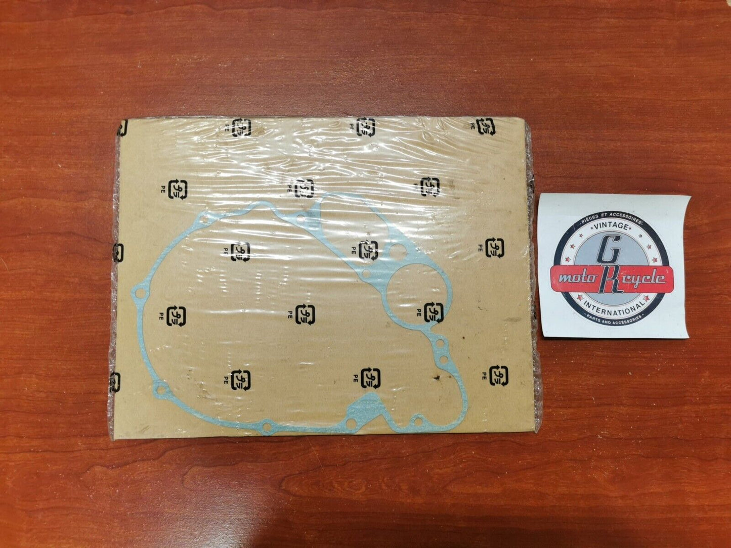 NOS Honda VT1100C/C2 LEFT CRANKCASE COVER GASKET 11395-MM8-880 H67