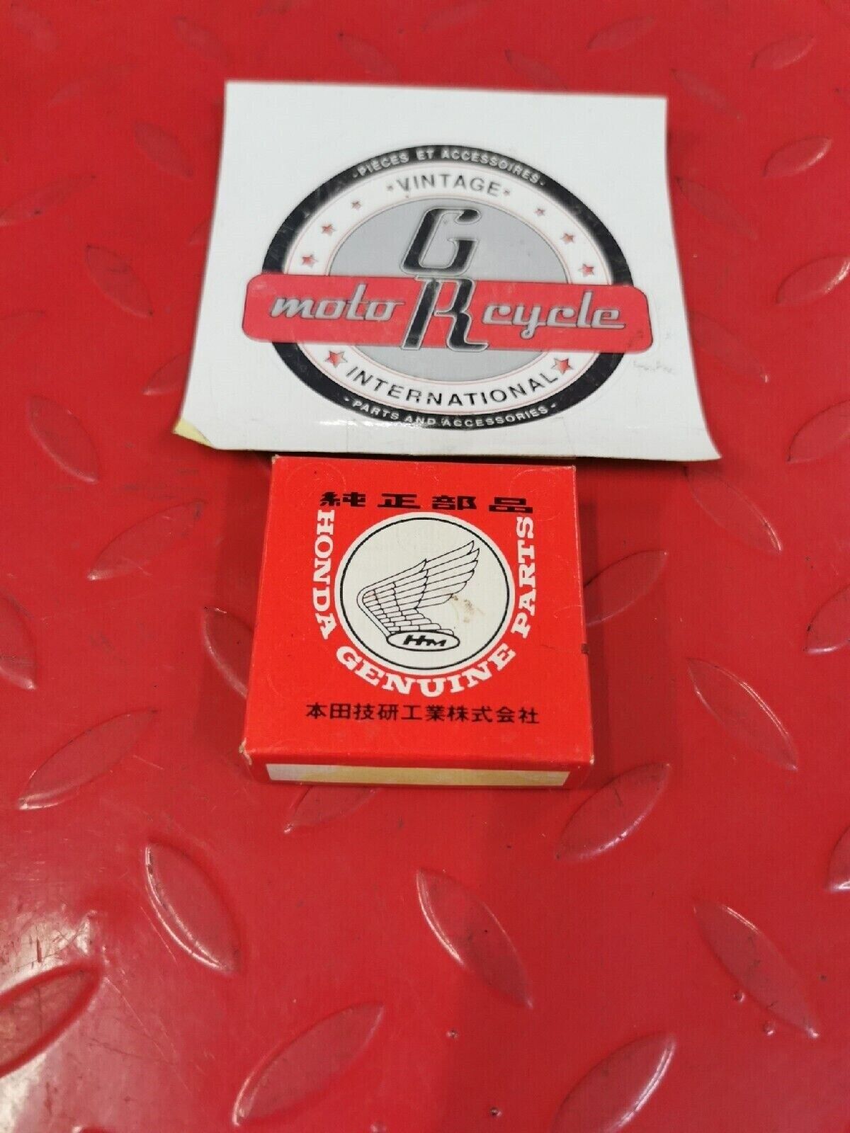 NOS HONDA CR80R 1985 PISTON RING SET (STD) 13122-GC4-670 H41