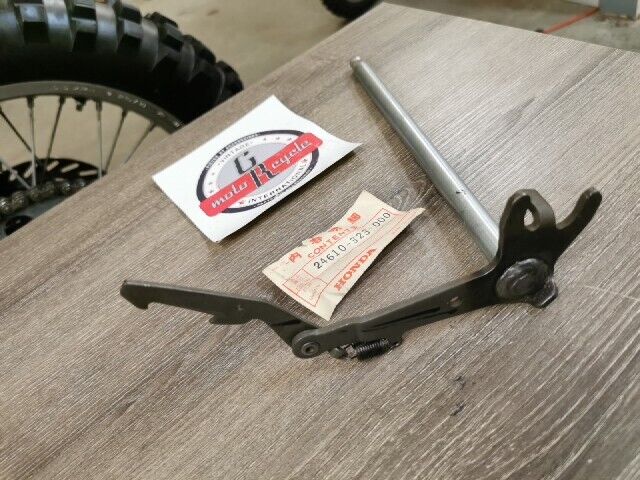NOS HONDA CB500 1971 1972 SPINDLE SHIFT 24610-323-000 H92