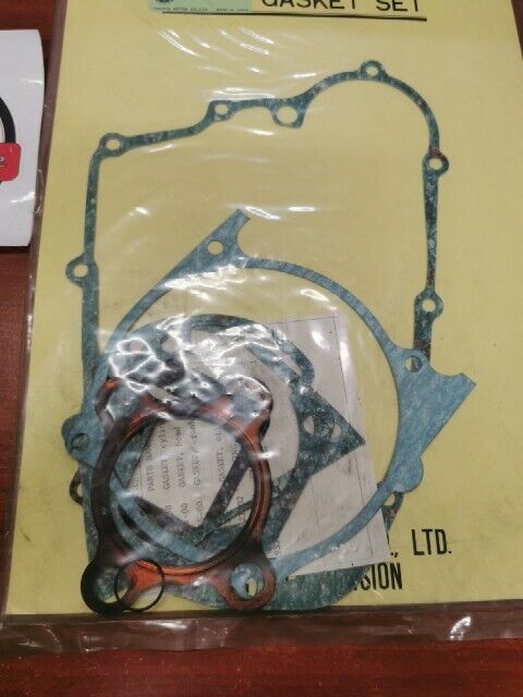NOS Yamaha MX125 YZ125A COMPLETE GASKET KIT 402-00000-20-00 402-W0001-00-00 Y133
