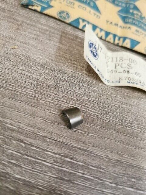 NOS YAMAHA BW350 SR250 1980 YFM450DEG LOCK VALVE SPRING 1J7-12118-00-00 Y149