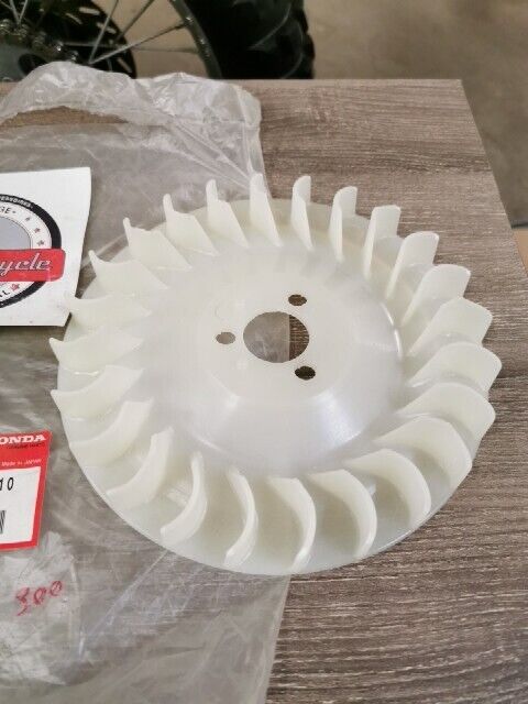 NOS HONDA GK300 G300 FAN COOLING 19511-889-010 H92