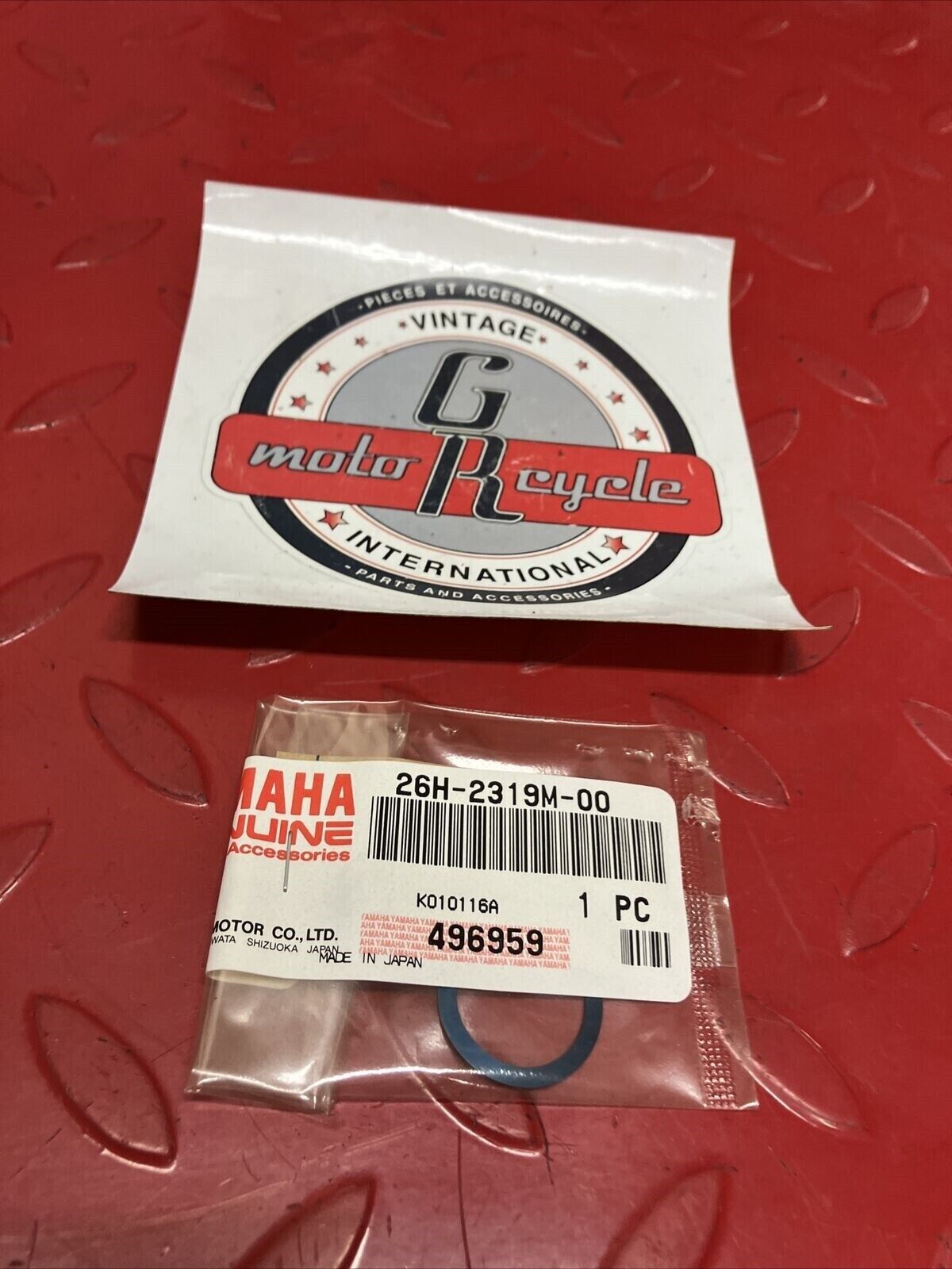 NOS YAMAHA VALVE SPRING 26H-2319M-00-00 Y63