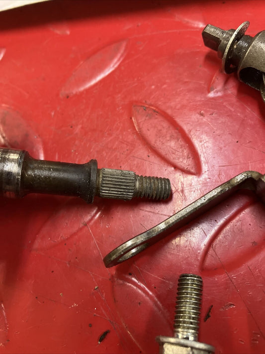 Honda CR250R 1984 waterpump water pump shaft gear 2