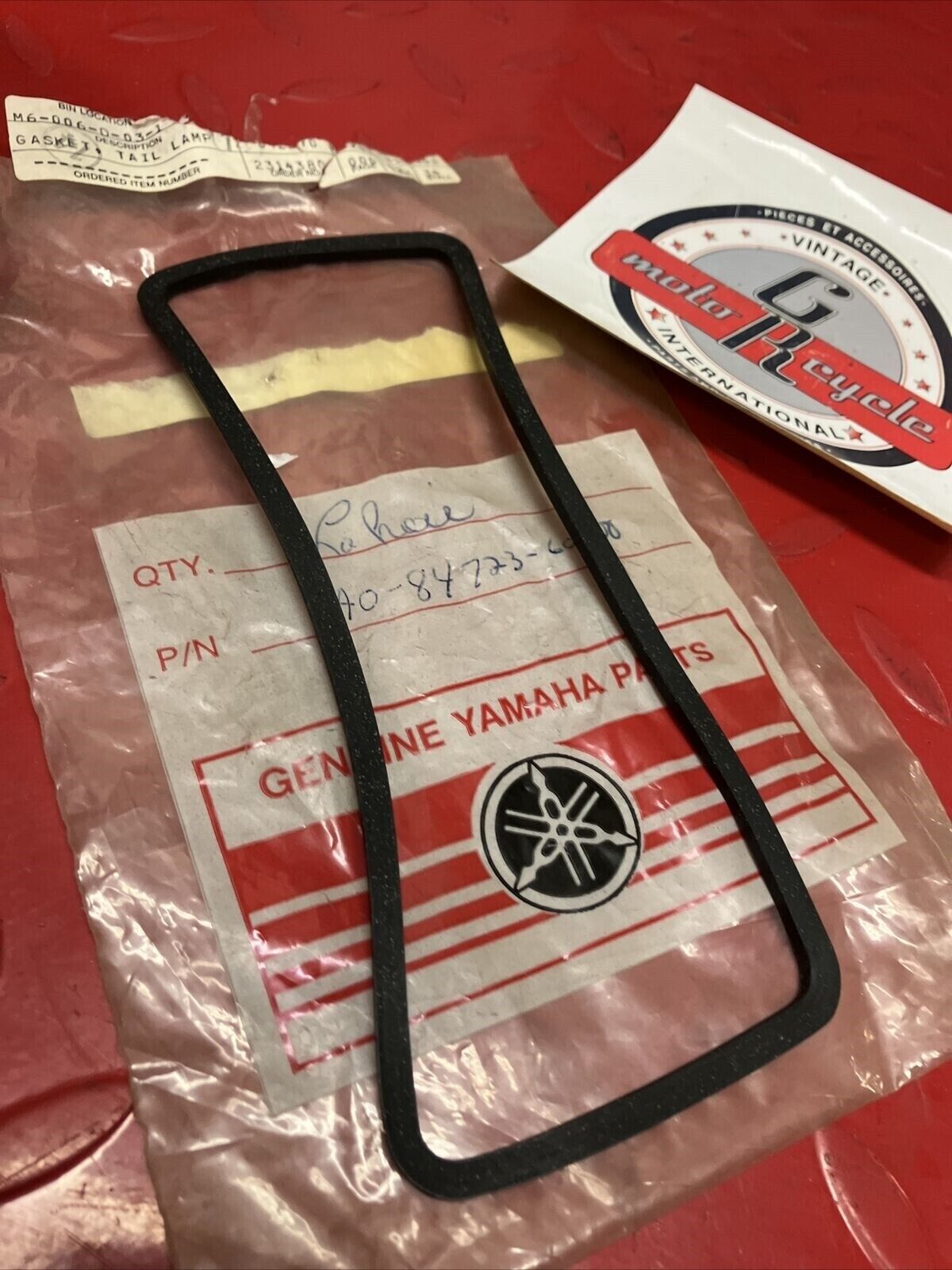 NOS YAMAHA TAILLIGHT GASKET 1A0-84723-60-00 Y64