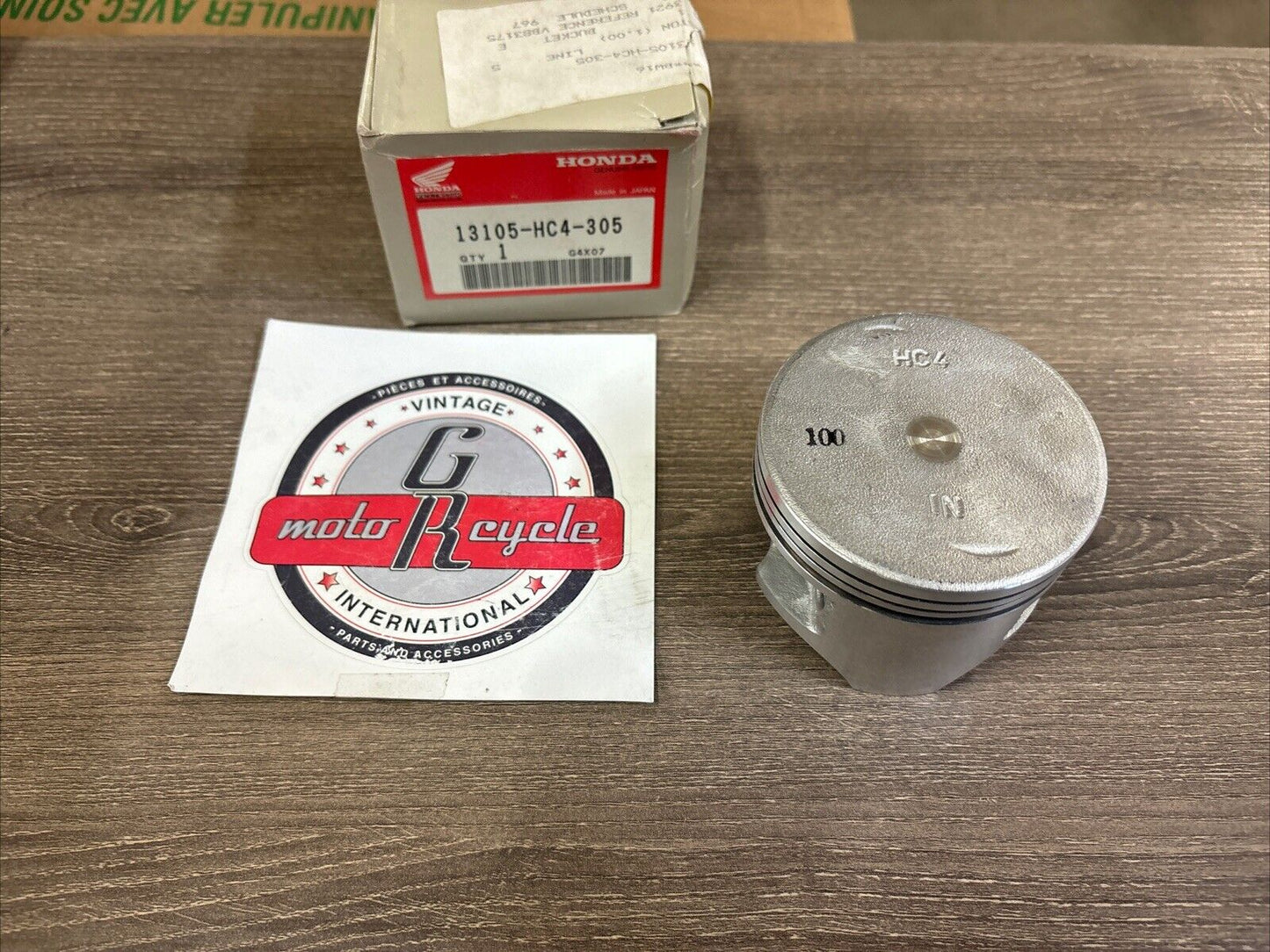 NOS Honda TRX300 TRX300FW PISTON O/S 1.00 13105-HC4-305 H136