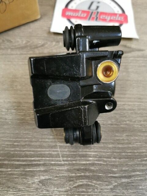 NOS YAMAHA YZ125 1988 REAR CALIPER ASSEMBLY 2VN-2580W-00-00 Y104
