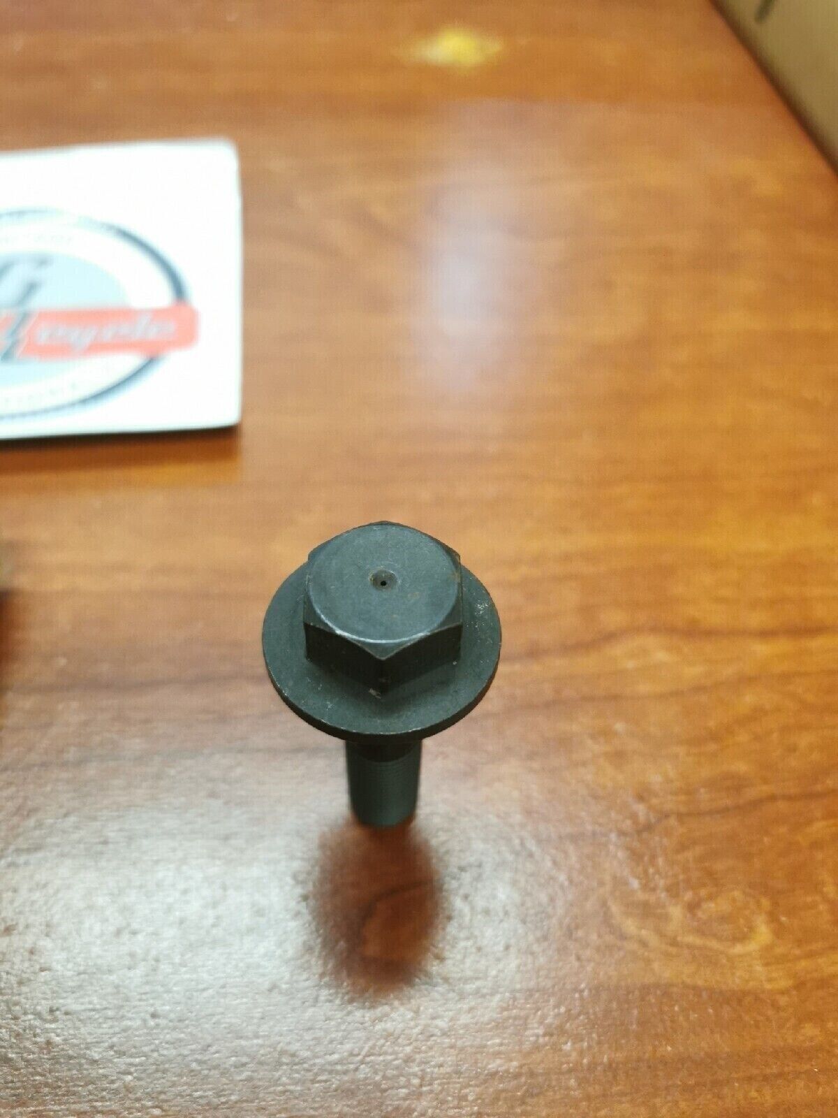 NOS Yamaha XVZ1200 XVZ12 WASHER BASED BOLT 90105-12318-00 Y71